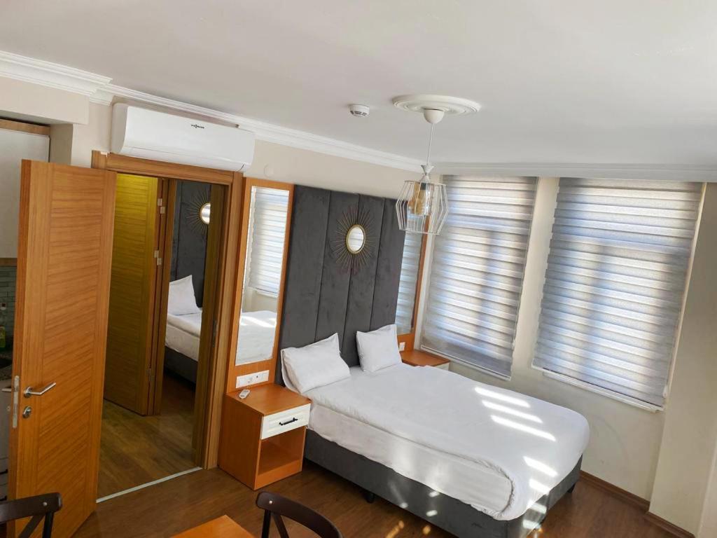 Hradission Otel Kaifa Истанбул Екстериор снимка